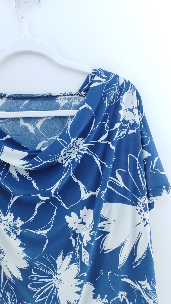 BLUSA AZUL FLOREADA T:XL