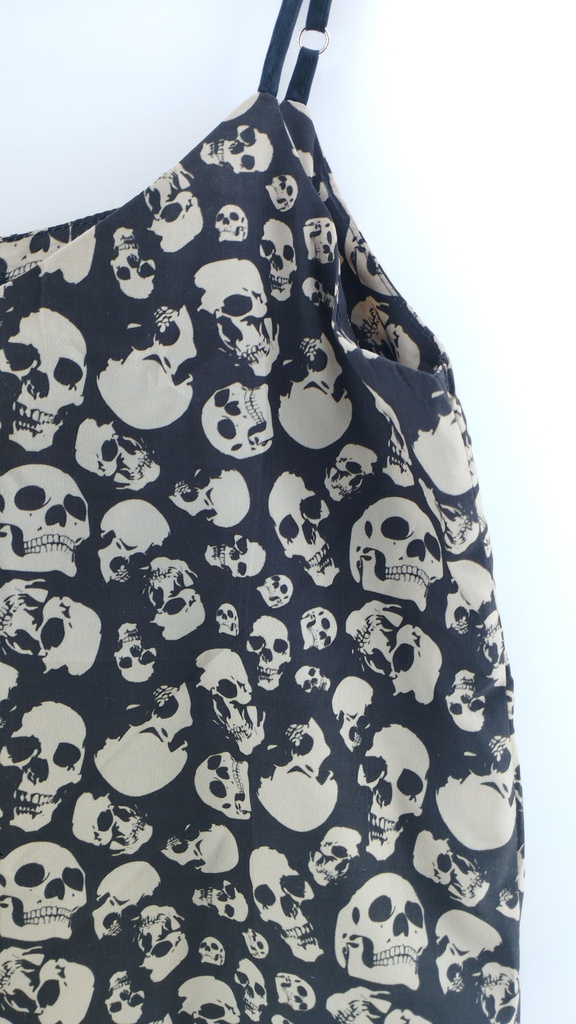 MUSCULOSA CALAVERAS SOFIA CAPUTO T:2