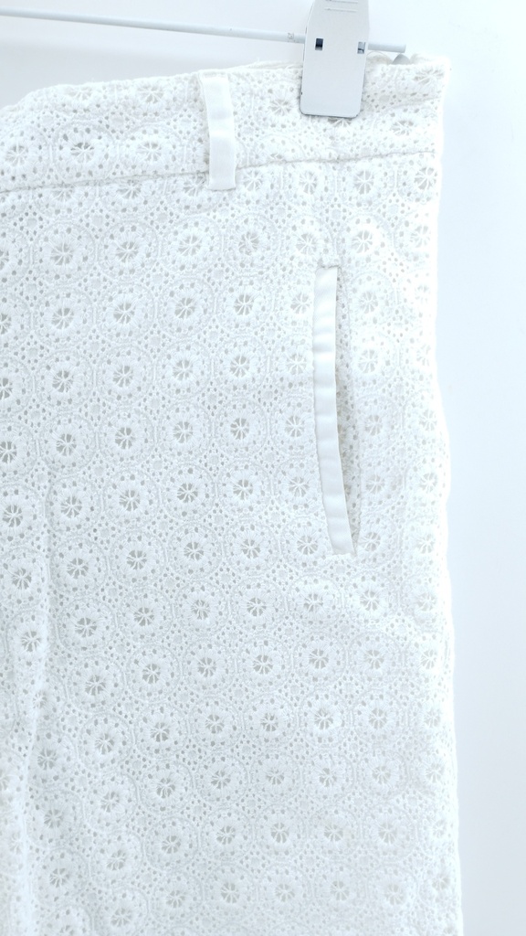 SHORTS BLANCO ENCAJE VITAMINA T:38