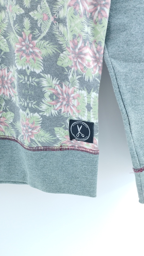 BUZO VERDE ELEVEN FLOWERS T:S