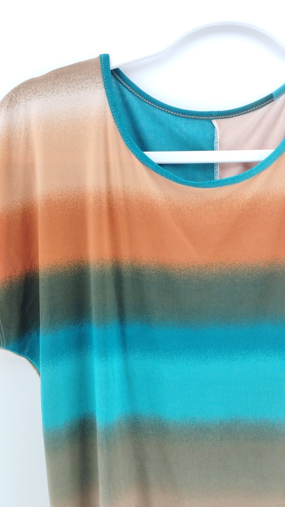 REMERA TRICOLOR T:XL