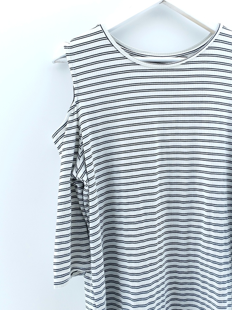 BLUSA BLANCA NEGRO T:L