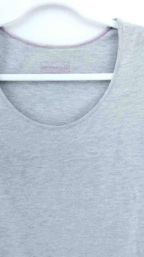 REMERA GRIS MERRELL T:S