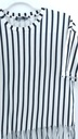 BLUSA BLANCA NEGRA BERSHKA T:M