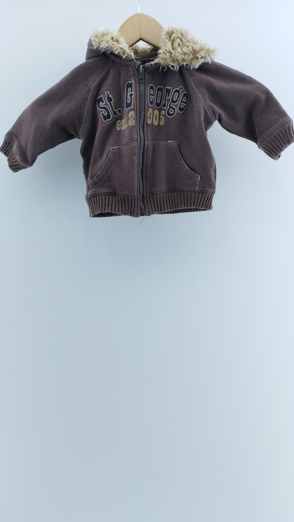 BUZO MARRON Talle: 9-12 M