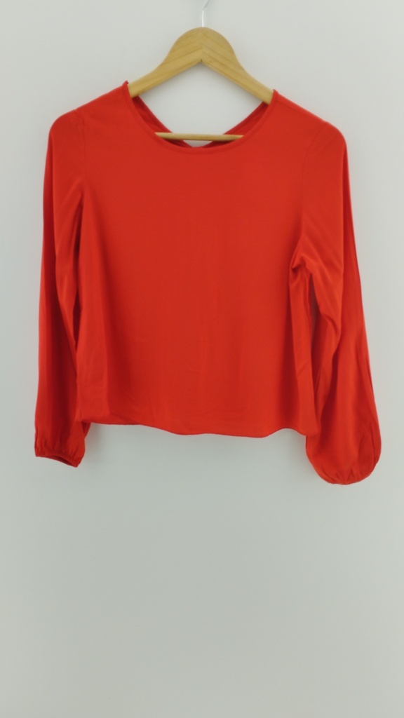 Blusa roja frunce trasero T:M