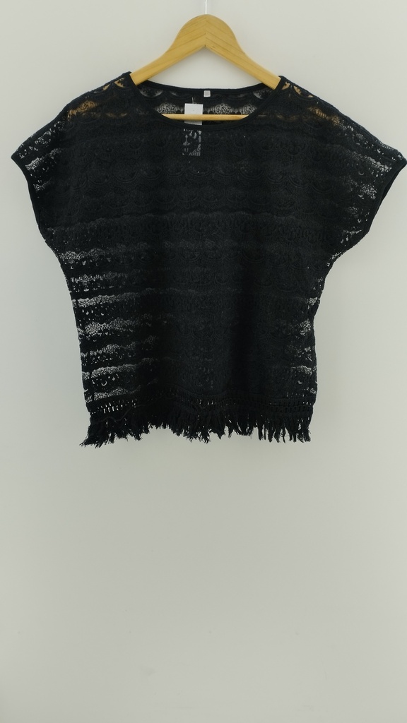 Blusa negra encaje T:L