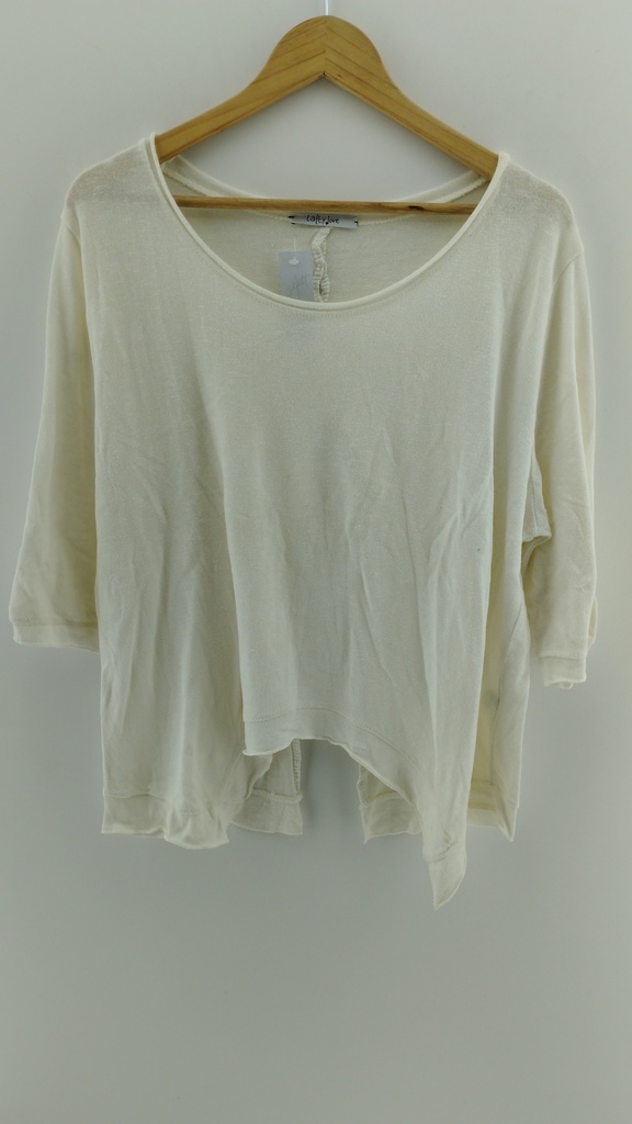 Remera blanca espalda abierta LATTY LOVE T:L