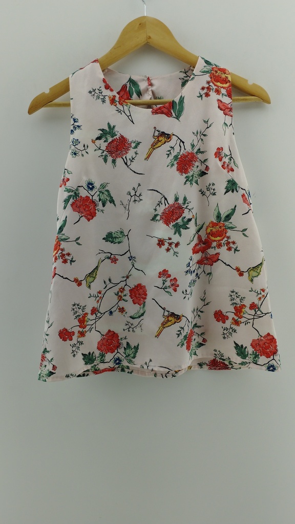 Blusa rosa flores y aves sin mangas T:L