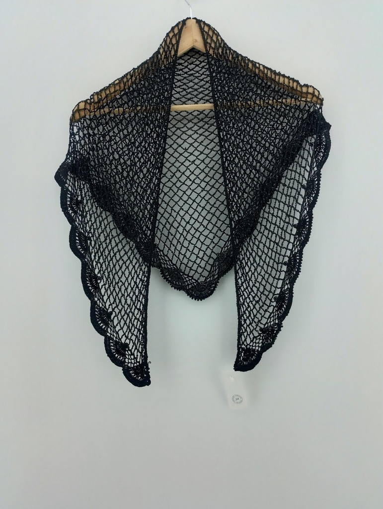 Chal negro hijo bordado lentejuelas y mostacillas 