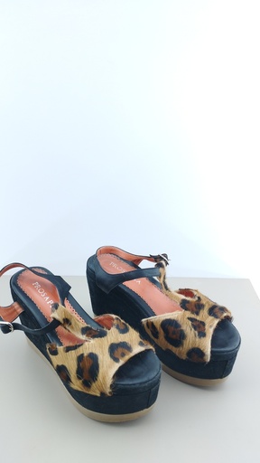 [P03263-01] SANDALIAS MULTICOLOR PROSAPIA T:37